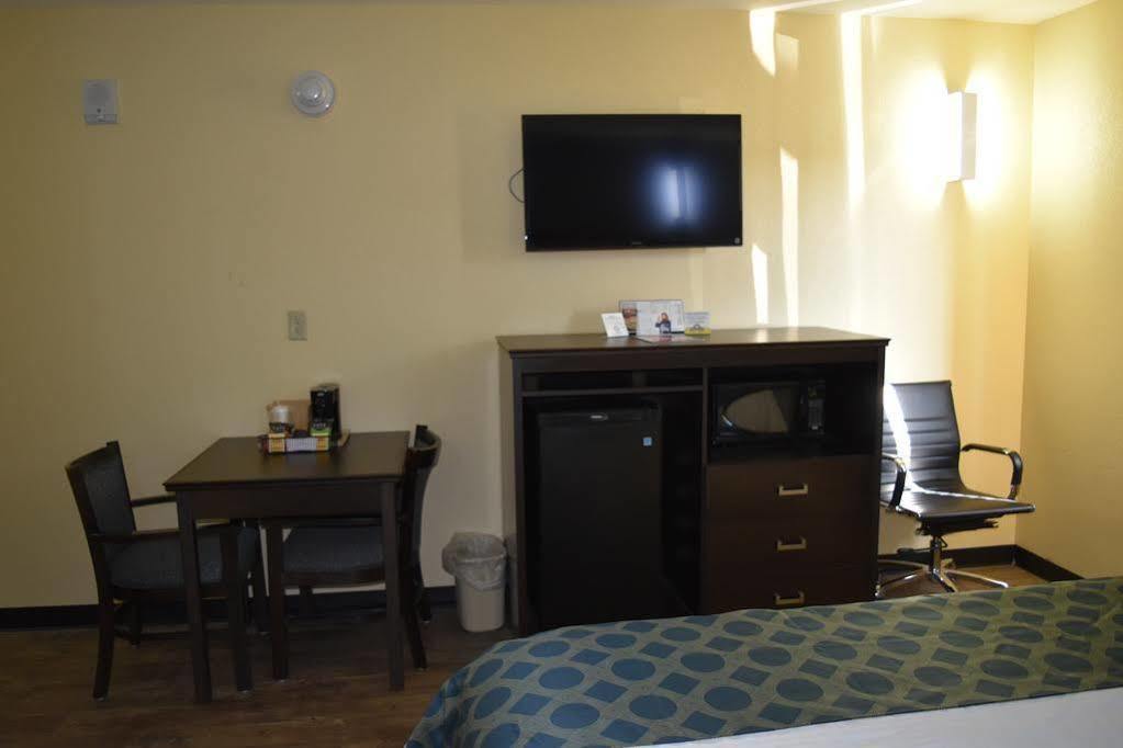 Days Inn By Wyndham New Orleans Pontchartrain Buitenkant foto